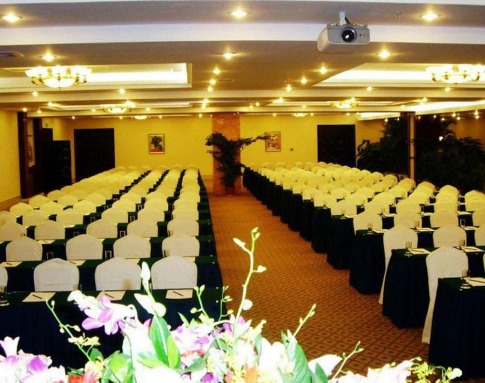 Golden Phoenix Hotel Shunyi Ngoại thất bức ảnh